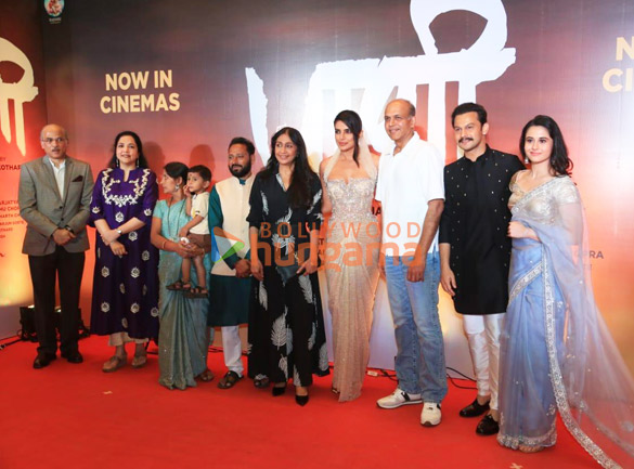 Photos: Priyanka Chopra Jonas, Ashutosh Gowariker and others grace the premiere of Marathi film Paani Photos: Priyanka Chopra Jonas, Ashutosh Gowariker and others grace the premiere of Marathi film Paani