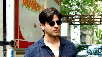 Photos: Sidharth Malhotra snapped in Andheri